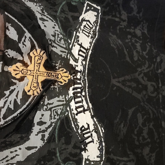 Men's Large T-shirt - Picture 8 of 8